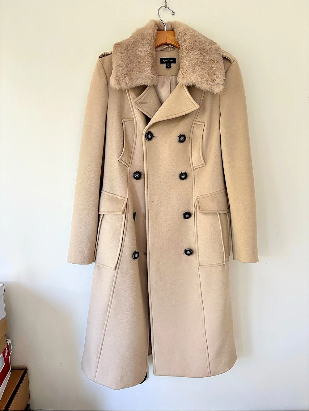 Vintage Bebe Beige Wool Trench Coat w/ 100% Rabbit Fur Collar Size Medium - Picture 2 of 9